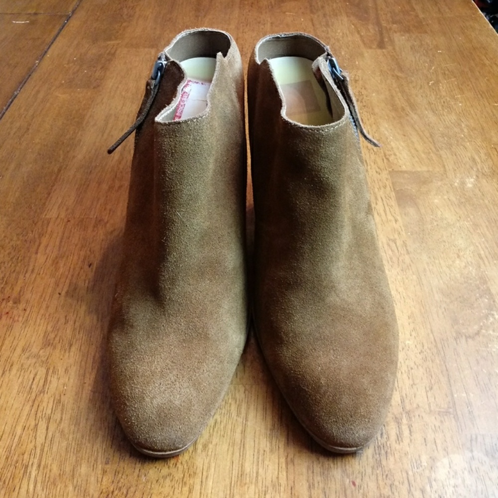 Dolce Vita ankle boots